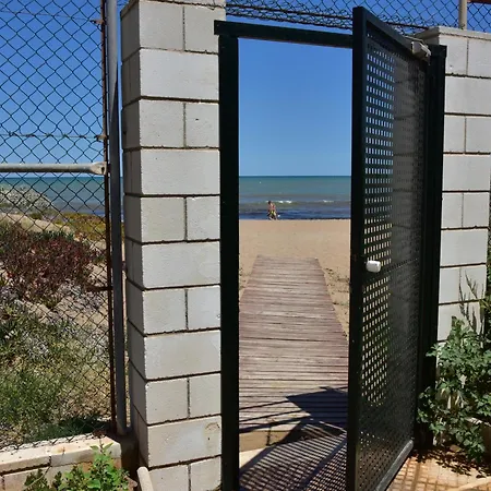 Primera Linea Urbanizacion Bahia De Denia Planta Baja Con Doble Terraza * Denia