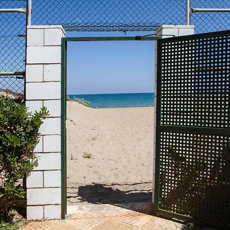 Primera Linea Urbanizacion Bahia De Denia Planta Baja Con Doble Terraza Denia